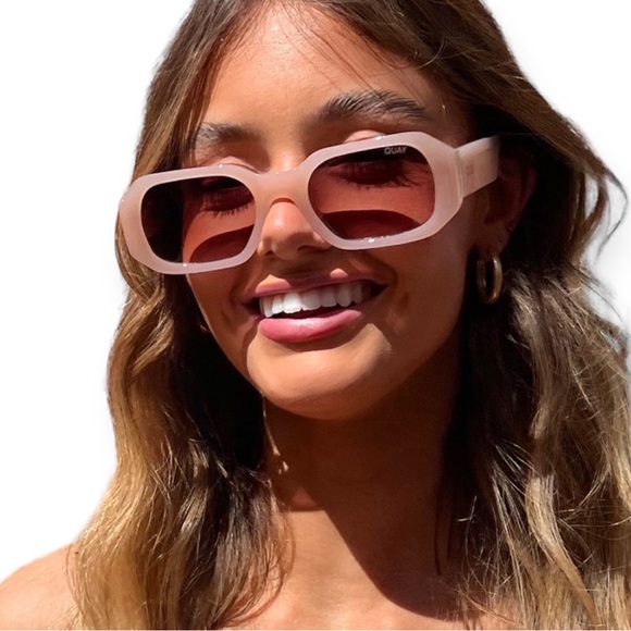 QUAY Hyped Up Sunglasses Milky Pink Frames Brown Gradient Lenses Unisex NWT - Picture 3 of 10